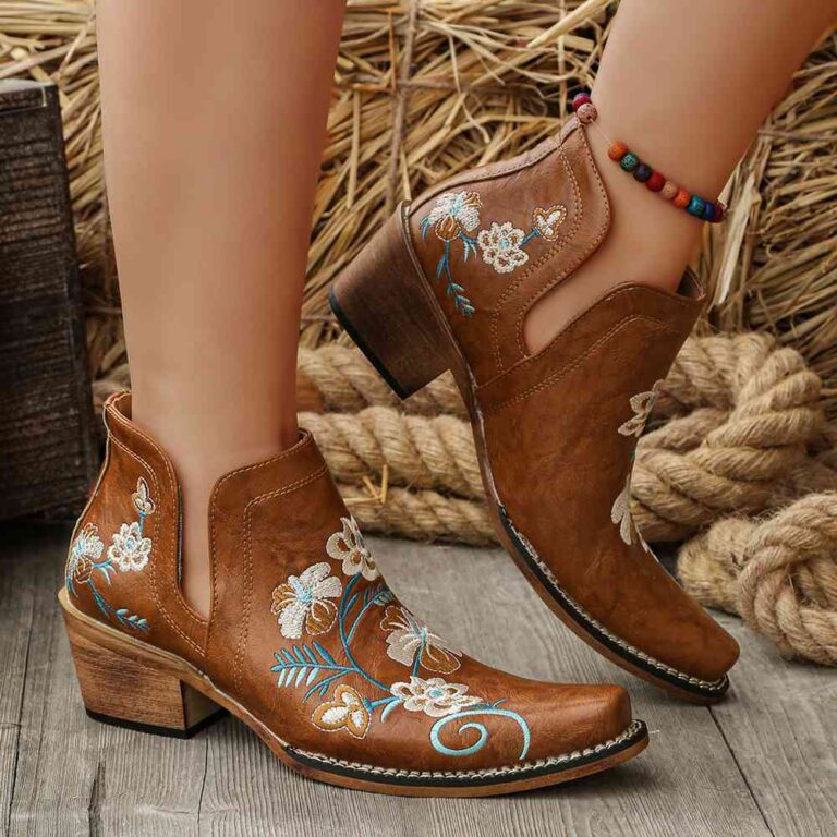 Ankle Boots 2026 New Arrivals: Women's Embroidered Ankle Boots — Retro-Style Ethnic Western Boots with Block Heels | Stylish, Versatile Footwear