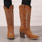 Tall Boots 2026 Autumn New Arrival: Vintage-Style Embroidered Western Cowboy Boots — Pointed Toe, Mid-Heel, Knee-High, and Suede-Effect Finish
