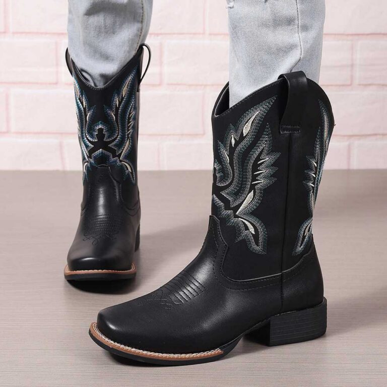 Tall Boots New Autumn/Winter Collection: Western-Style Plus-Size Mid-Calf Boots with Chunky Heels and Embroidery