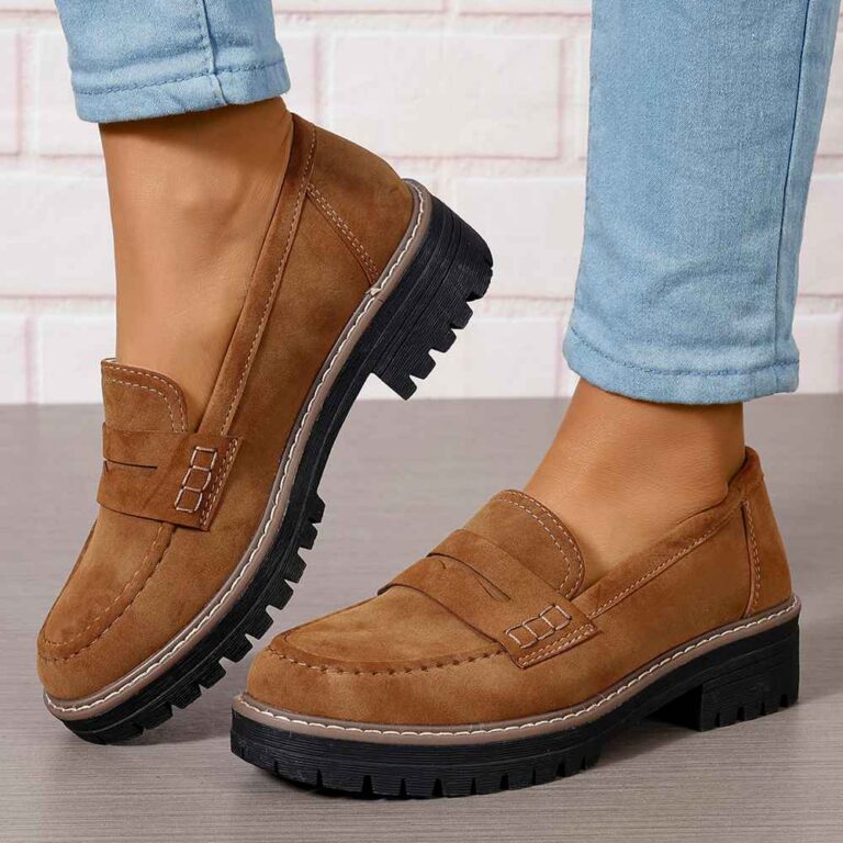Loafers 2026 Spring Collection: Women's Plus-Size Footwear — Chunky-Heel Pumps & Loafers (Export Style)